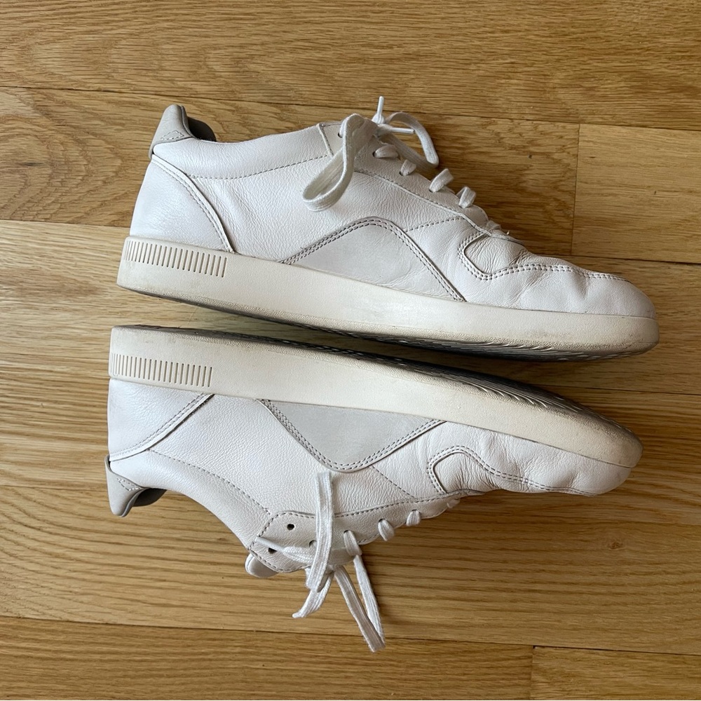 Everlane Sneakers